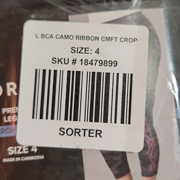 ❤️NWT VINTAGE TORRID BREAST CANCER AWARENESS CAMO CROP LEGGING POCKETS - PLUS - Picture 14 of 14